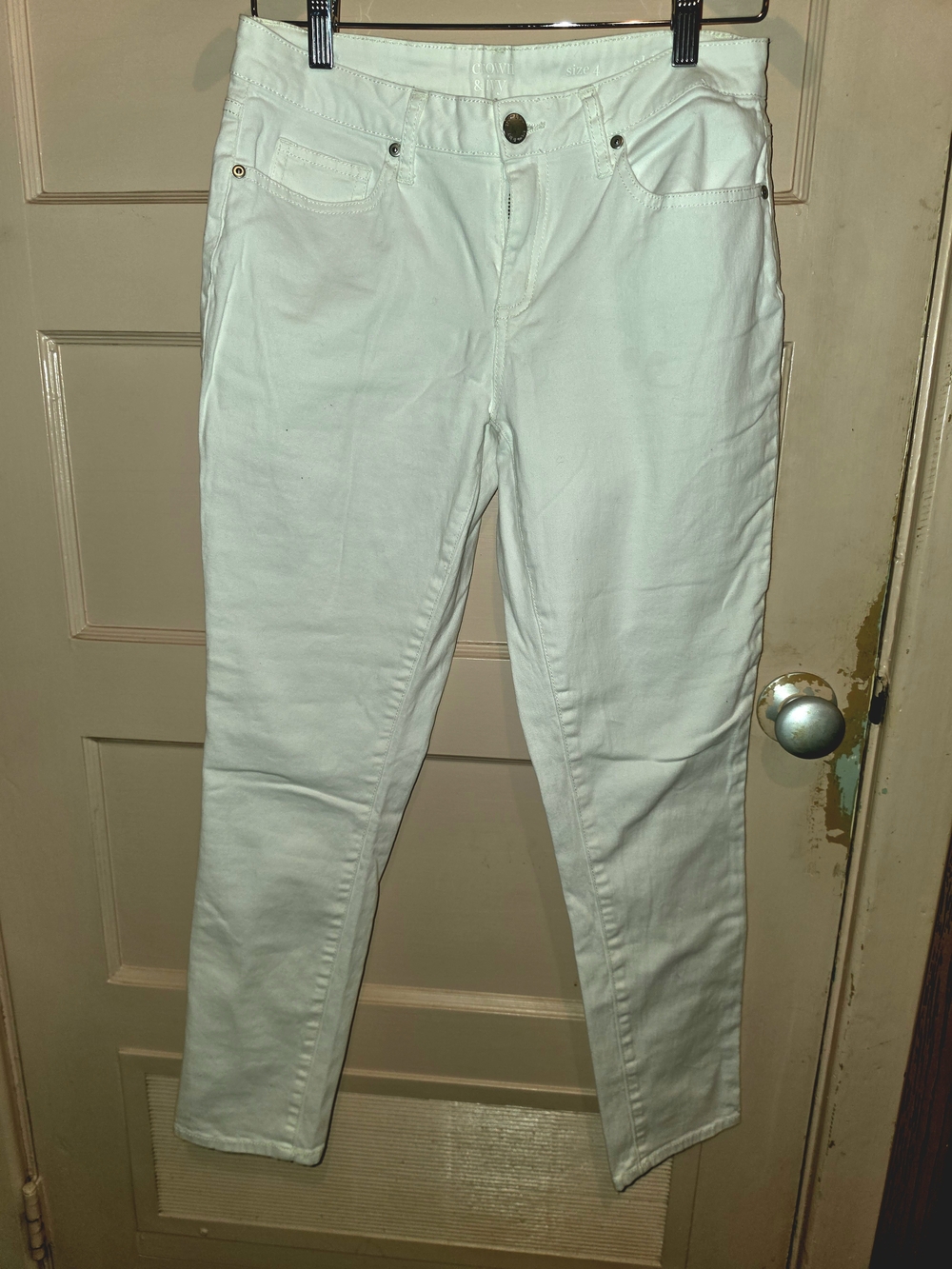 crown & ivy White Stretch Skinny Jeans Size 4